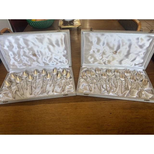 Early 20th Century Louis XVI Silver-Plated Dessert Service For Sale - Image 5 of 8