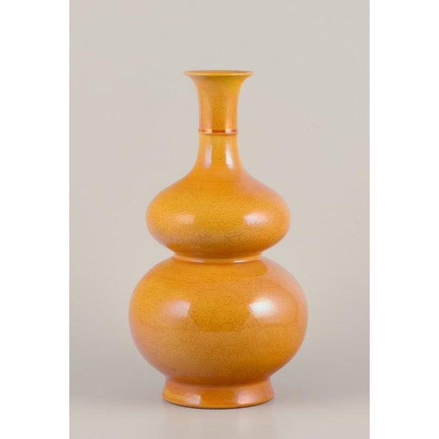 Chinese Double Gourd-Shaped Vase in Ochre Yellow Glazed Porcelain For Sale - Image 10 of 10
