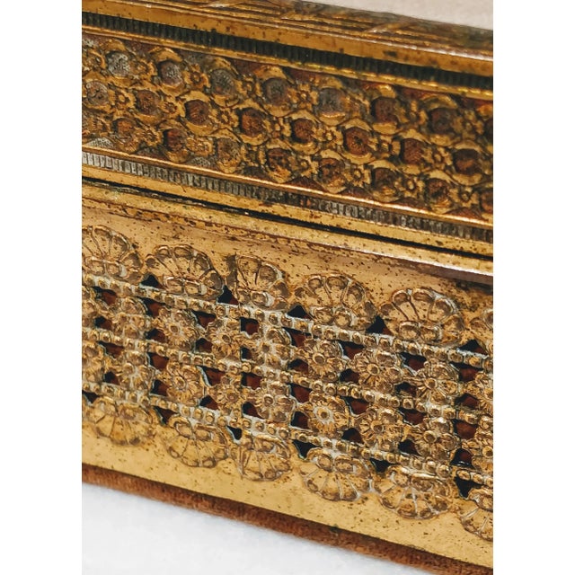 20th Century Chinese Jade Velvet Trinket Jewelry Box For Sale - Image 9 of 10