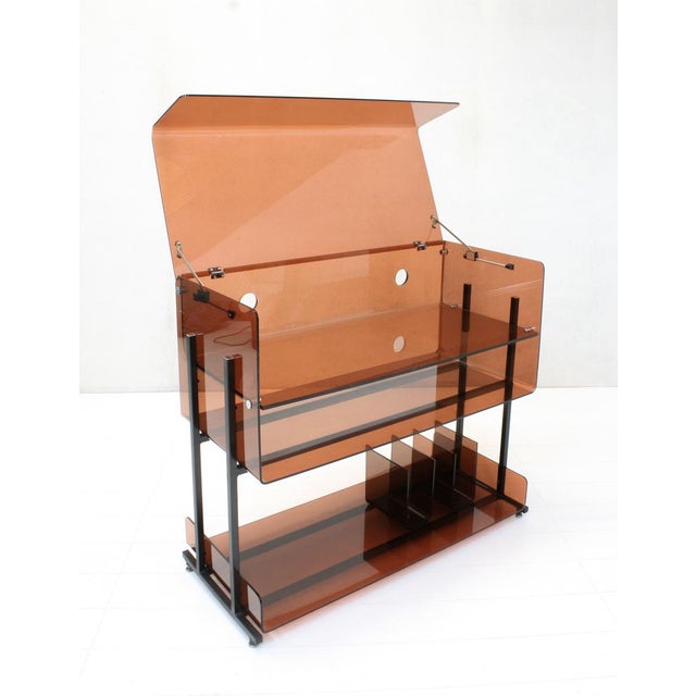 Acrylic Glass Stereo Cabinet attributed to Michel Dumas for Roche Bobois, 1970s For Sale - Image 17 of 18