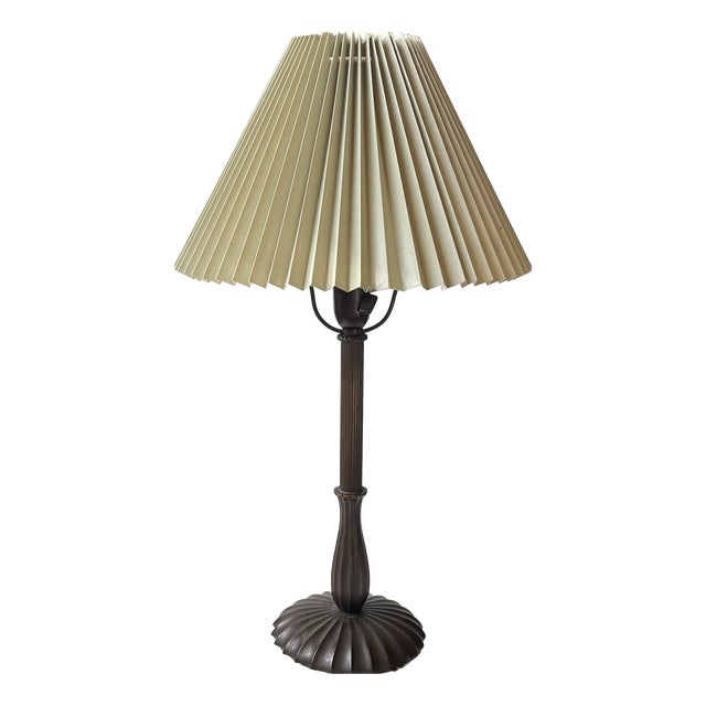 Art Deco Fluted Table Lamp in Bronze in the manner of Just Andersen, 1940s For Sale