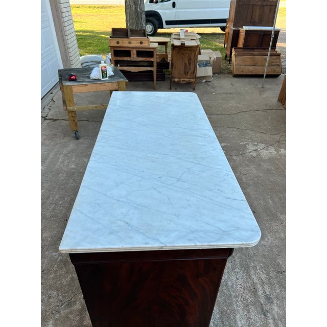 Wood French 19th Century Louis Philippe Carrara Marble Top Flame Mahogany Buffet For Sale - Image 7 of 12
