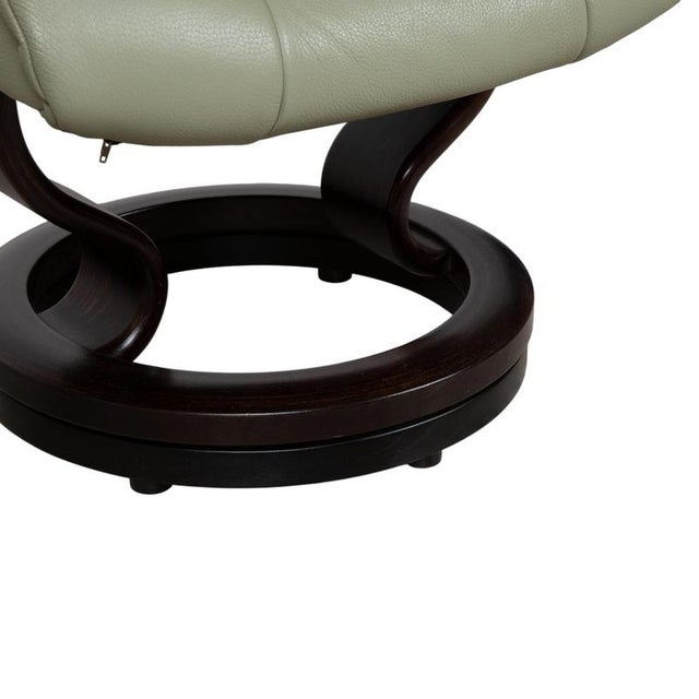 Mayfair Leather Recliner Green Sage with Ottoman from Stressless For Sale - Image 11 of 18