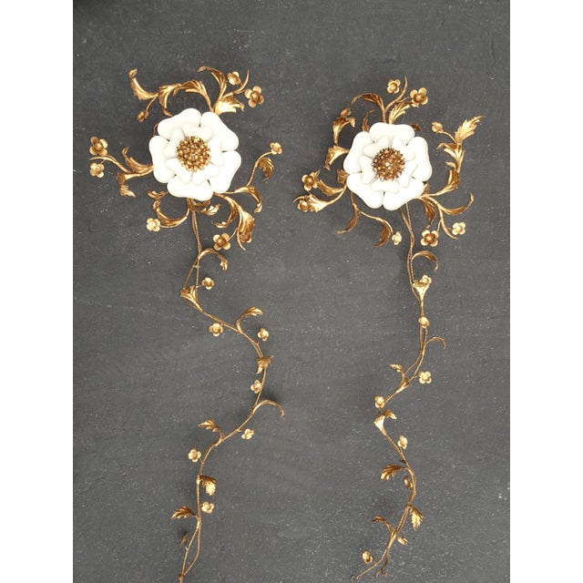 Pair Vtg Italian Hollywood Regency Gold Floral Wall Lights Sconce Made Italy #1 For Sale - Image 4 of 12