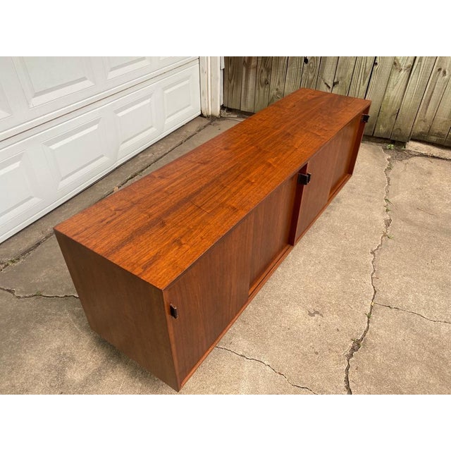 Brown Vintage 1972 Mid-Century Modern Knoll Credenza For Sale - Image 8 of 12