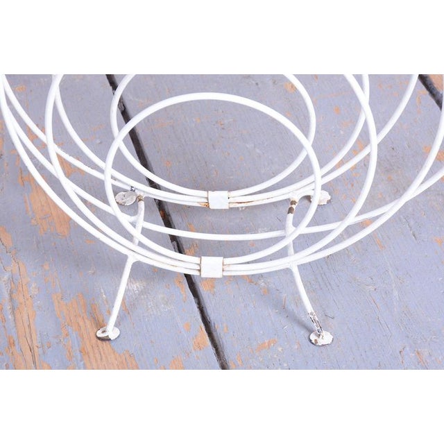 Mid-Century Modern Magazine Rack in Painted Metal, Czech, 1960s For Sale - Image 3 of 6