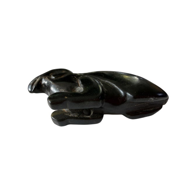 HongShan Style Culture Black Carved Jade Primitive Figure of a Bird 1.5" H For Sale - Image 4 of 5