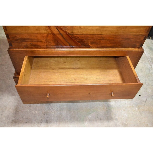 Mid-Century Modern Vintage Custom Dovetailed Pine Blanket Chest, Refinished For Sale - Image 3 of 12