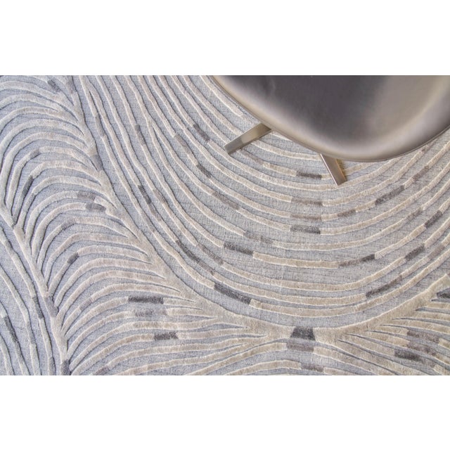 Exquisite Rugs Overture Handmade New Zealand Wool & Bamboo Silk Gray Rug-8'X10' For Sale In Los Angeles - Image 6 of 7