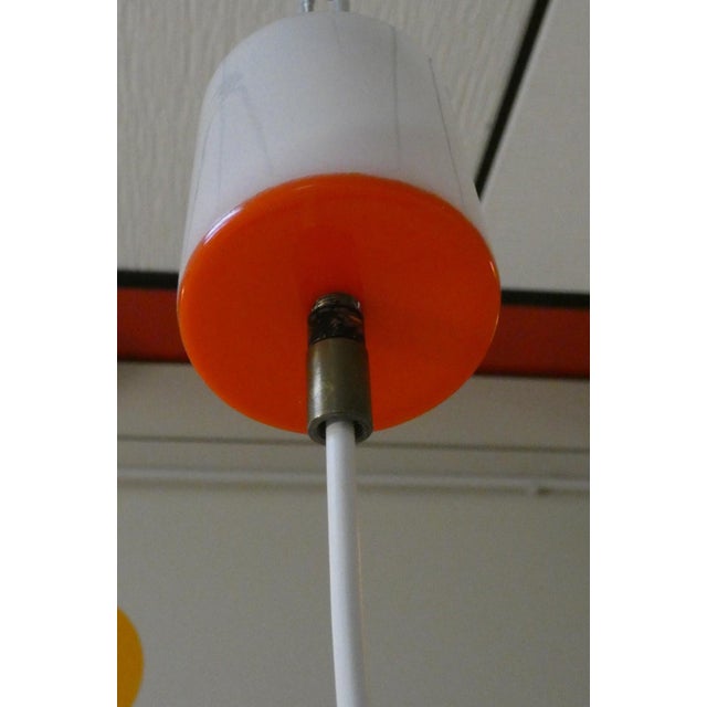 1960s Orange and White Acrylic Glass Pendant Lamp from Stilux Milano, 1960s For Sale - Image 5 of 11