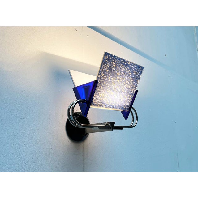 Black Postmodern Italian Model Murana Sconce by Perry A. King and S. Miranda for Arteluce, 1980s For Sale - Image 8 of 18