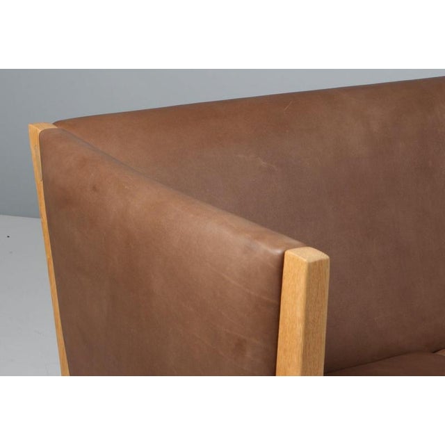Three-Seat Sofa in Oak and Full Grain Leather by Hans J. Wegner for Getama For Sale - Image 3 of 9