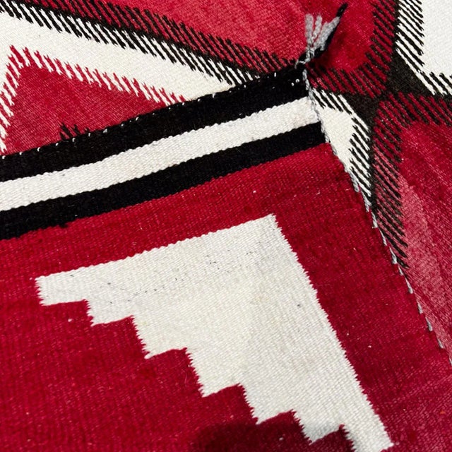 Handwoven Navajo Indian Flat Weave Textile, Geometric Design, 1900s For Sale - Image 11 of 13
