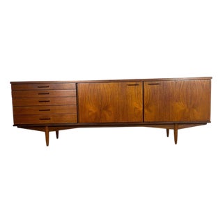 Mid-Century Modern Teak Sideboard For Sale