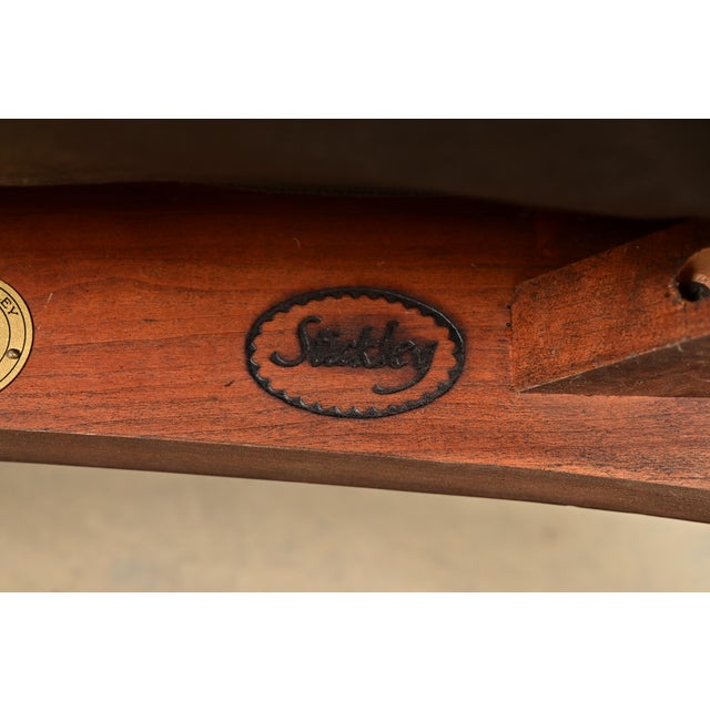 Stickley Mission Arts and Crafts Cherry Wood Prairie Spindle Settle Sofa For Sale - Image 14 of 15