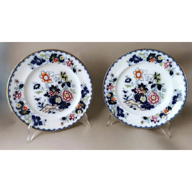 English Victorian Style Plates with Royal Arms Mark, 1837, Set of 4 For Sale - Image 4 of 13