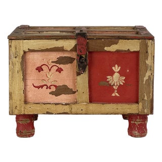 Antique Primitive Folk Art Distressed Keepsake Box in Circus Like Color Motif & Floral Painting For Sale