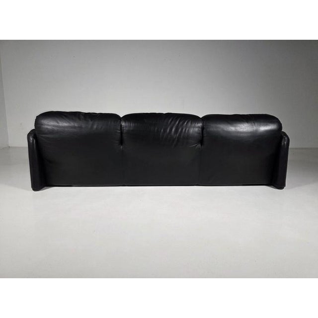 Maralunga Sofa in Black Leather by Vico Magistretti for Cassina, 1970s For Sale - Image 6 of 10