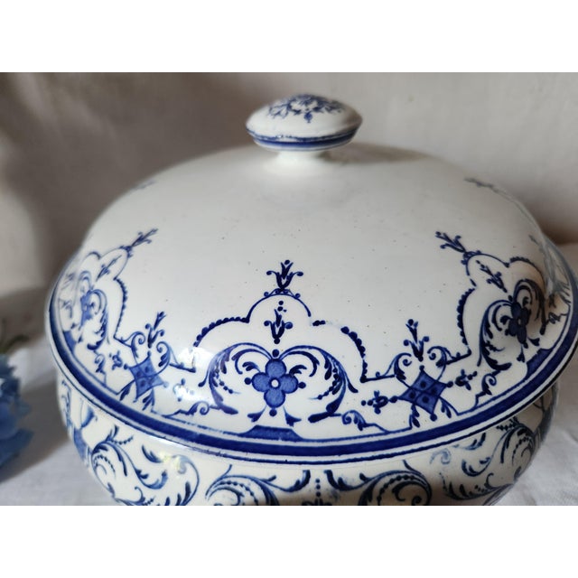19th Century French Earthenware Tea Tureen from Jules Vieillard Moustiers For Sale - Image 4 of 17