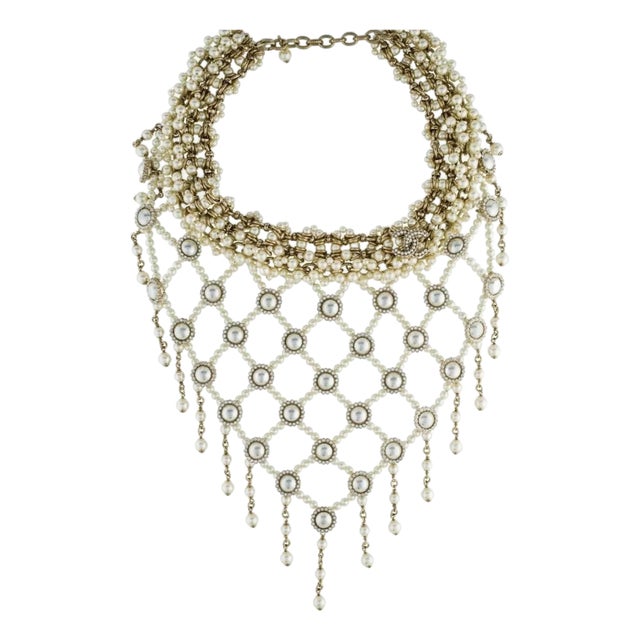 2016 Chanel Necklace CC Double C Logo Bib Statement Paris À Rome Runway Faux Pearl Crystal For Sale