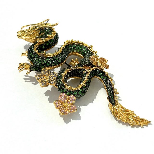 Bochic Dragon Vintage Sapphire & Tasvorite Brooch Set In 18K Gold & Silver For Sale - Image 4 of 18