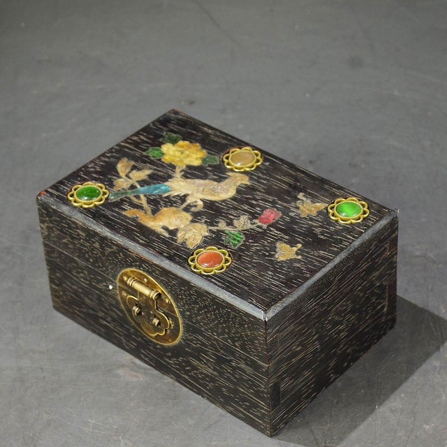 Vintage Chinese Zitan Wood Box With Gold Painted Bird & Gemstone Inlay - Chinoiserie Jewelry Box For Sale In Los Angeles - Image 6 of 9