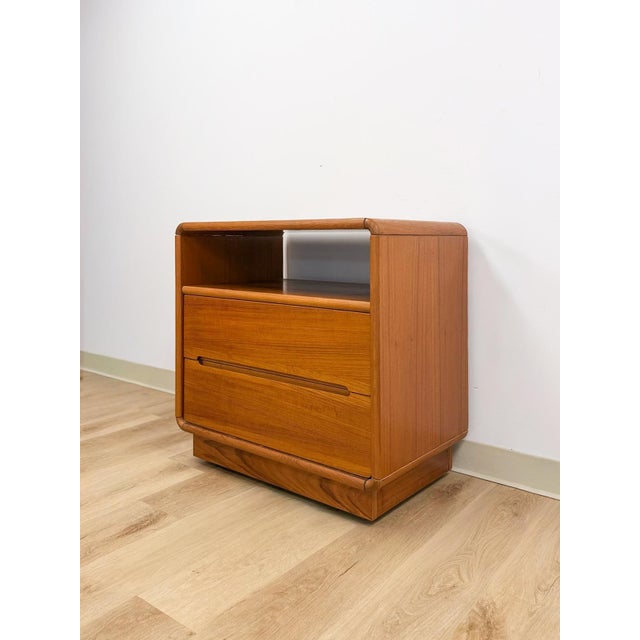 Mid-Century Modern MCM Teak Rolling Tv Stand Cart Two Drawers Danish Modern Vintage For Sale - Image 3 of 14