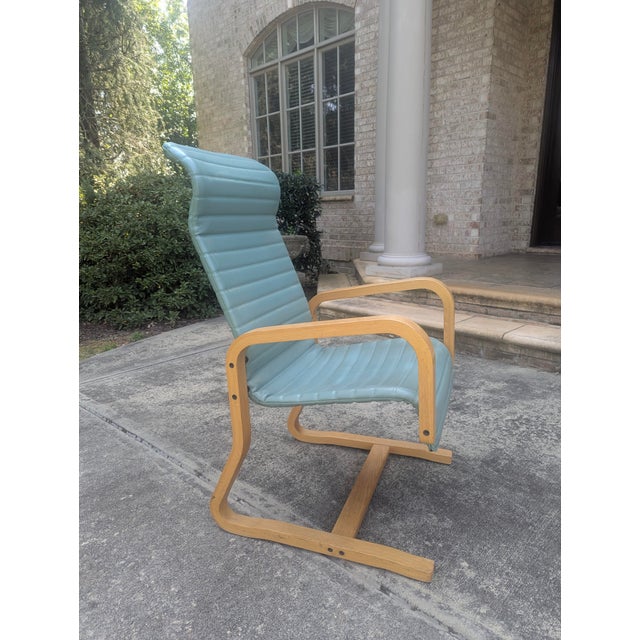 This came from a Modern Beach House and was only used as a conversation piece; wasn't actually used by anyone in my...
