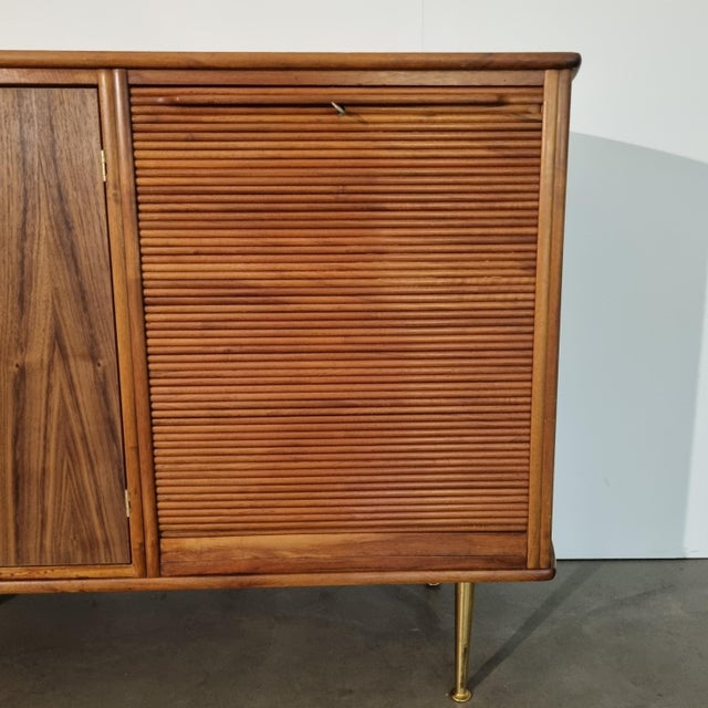 Large Walnut Sideboard by William Watting for Modernord, Netherlands, 1950s For Sale - Image 9 of 11