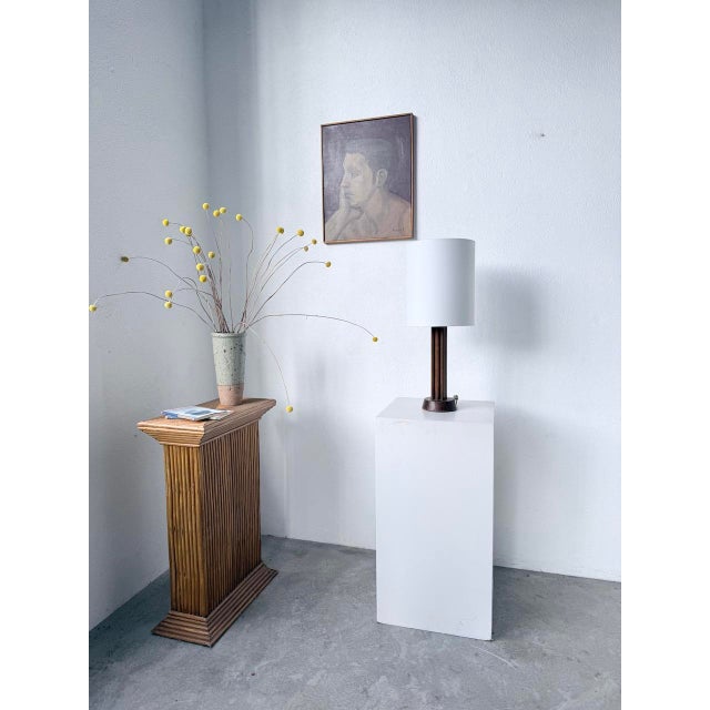 Antique small table lamp in solid oak with a veneered base. with its 1940s Art Deco style, we love the shape of its base,...