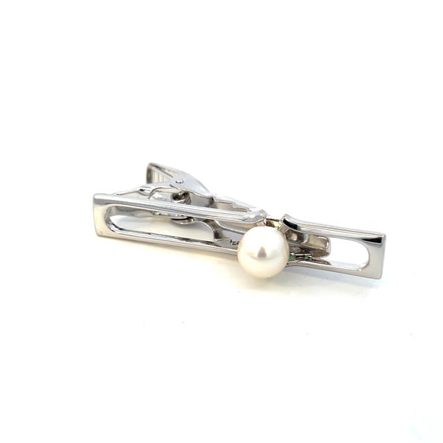 White Mikimoto Estate Akoya Pearl Mens Tie Clip 7 mm Silver M413 For Sale - Image 8 of 11