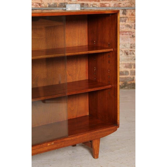Brown Mid-Century Modern Glass Fronted Teak Bookcase, 1960s For Sale - Image 8 of 9