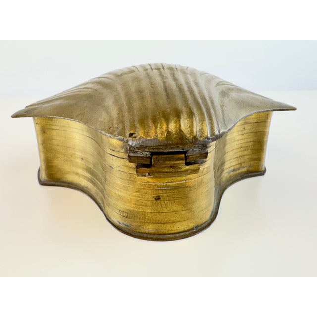 Vintage Mid Century Brass Scallop Shell Hinged Decorative Box For Sale - Image 9 of 10