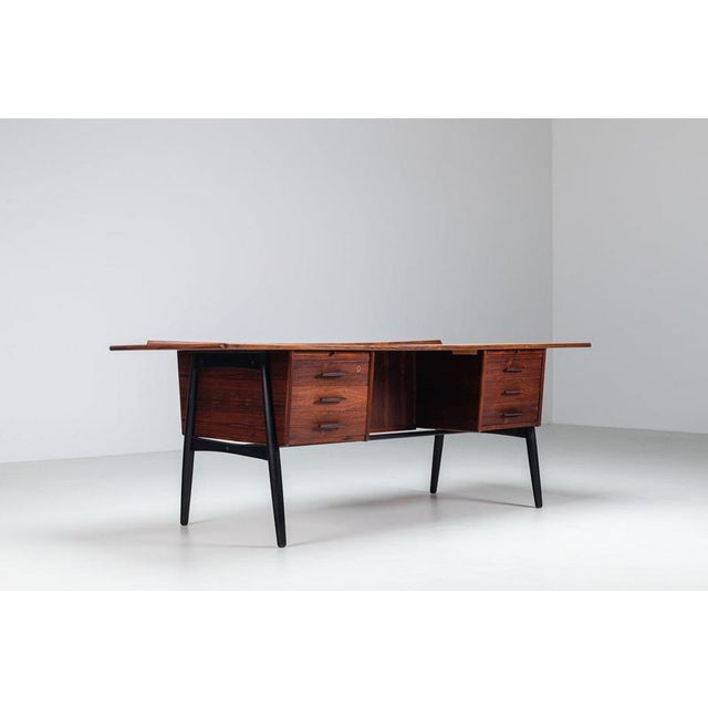 1960s Scandinavian Executive Desk in Rosewood with Bar, Denmark, 1960 For Sale - Image 5 of 18