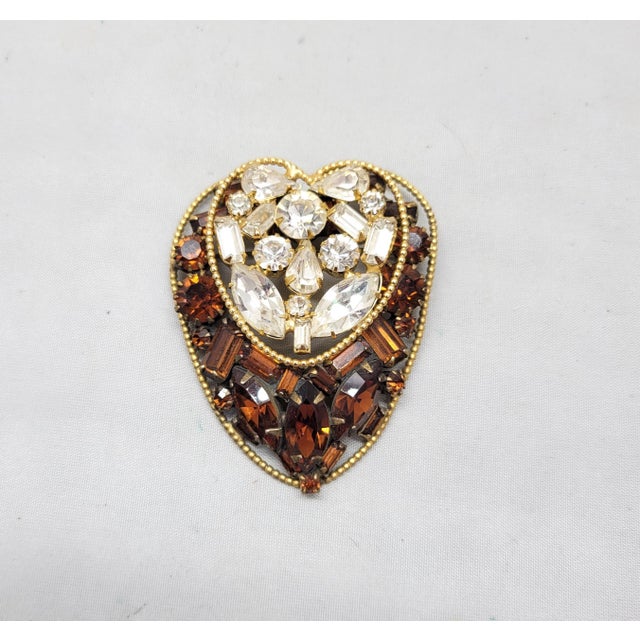 1950s Vintage 1950s Signed Hattie Carnegie Faux-Topaz & Clear Rhinestone Brooch For Sale - Image 5 of 7