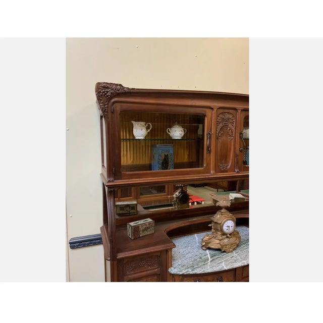 Age: circa 1900 Wood type: solid and veneered walnut (root veneer) Condition: very good, well-maintained, fully restored...