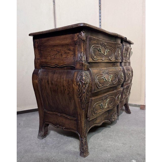 Provençal Louis XV Style Bombé Commode in Wood For Sale - Image 6 of 9