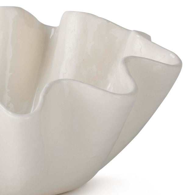 Traditional Regina Andrew Ruffle Ceramic Bowl Large For Sale - Image 3 of 5