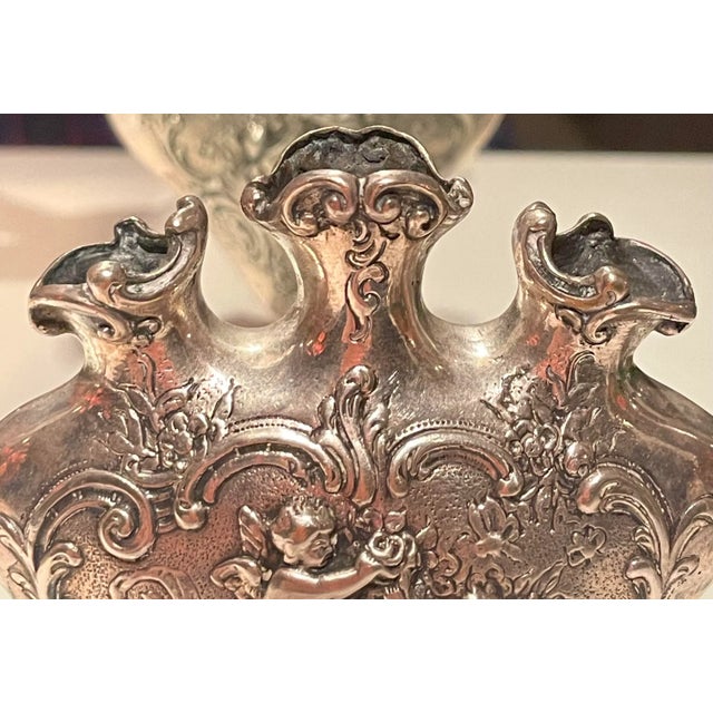 800 Silver Baroque Heart Tulipiere Bud Vase For Sale - Image 4 of 12