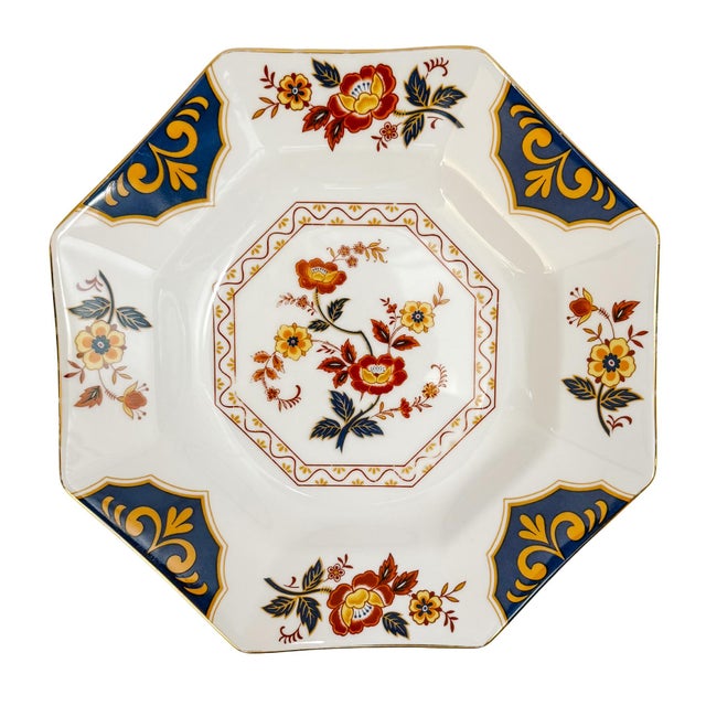 Japanese Vintage Mikasa "Far East" Imari Style Octagonal 40-Piece Dinnerware Set – Service for 8 For Sale - Image 3 of 8