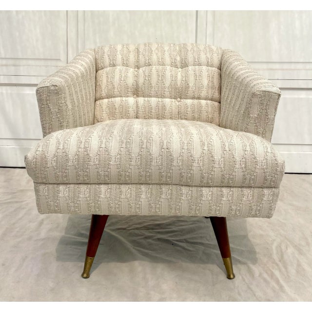Mid-Century Modern Mid-Century Modern Lounge Armchair Newly Upholstered For Sale - Image 3 of 12