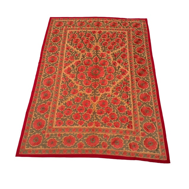 Mid-Century Modern Vintage Suzani Silk Floral Textile, 1980s For Sale - Image 3 of 8