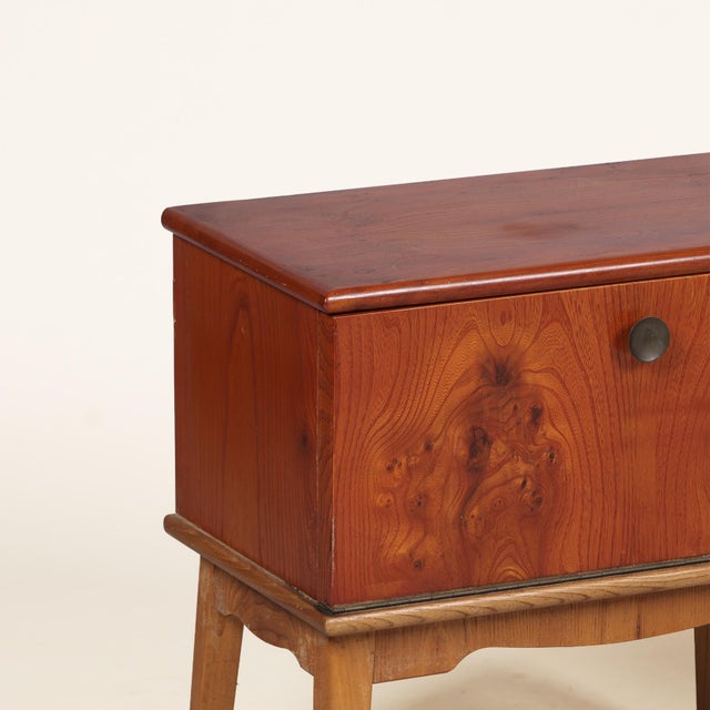 Danish Mid Century Modern Yew Bedside Tables, a Pair For Sale In New York - Image 6 of 7