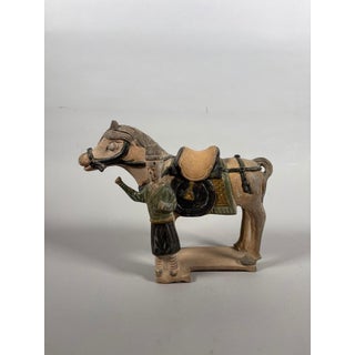 Ming Dynasty Mingqi figurine of a groom, terracotta - China, 22cm, Archaeology For Sale