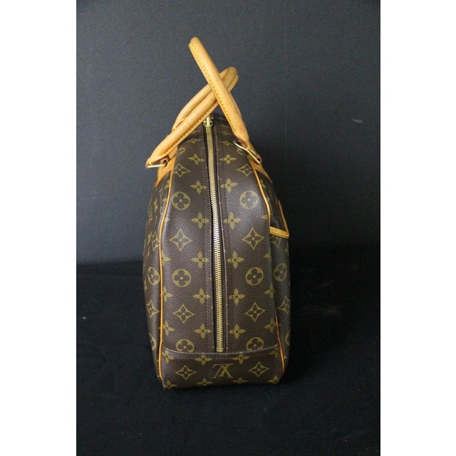 Sac Louis Vuitton Monogram 35 Cm, 2010s For Sale - Image 3 of 18