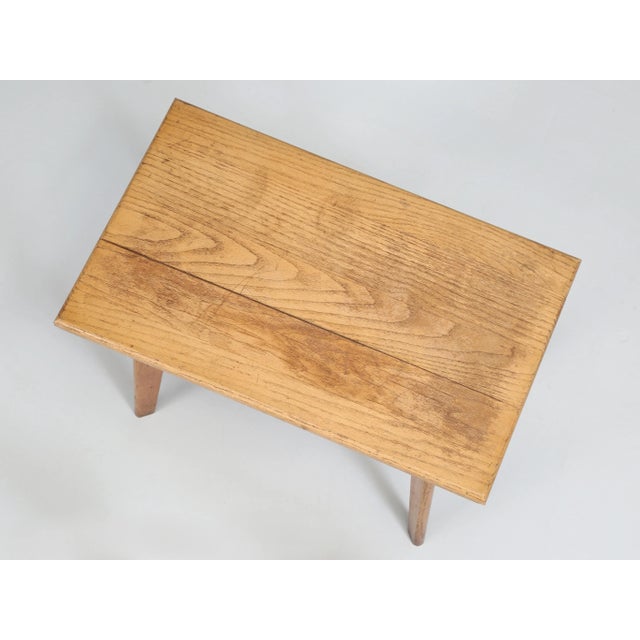 Vintage American Ranch Oak Side Table or End Table Wagon Wheel Design For Sale - Image 4 of 12