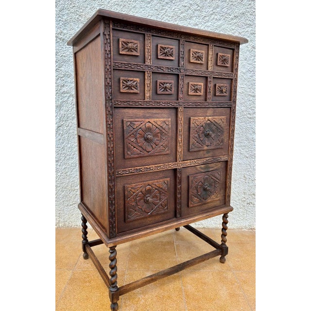Spanish Renaissance Revival Carved Oak Cabinet, Early 20th Century For Sale - Image 4 of 7