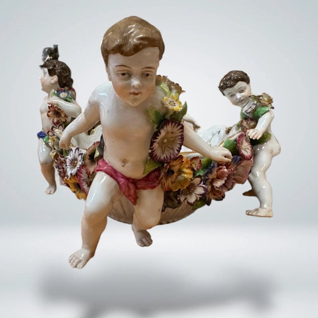 Ceramic Antique Schierholz Plaue Centerpiece Bowl, German (1907-1927) For Sale - Image 7 of 11