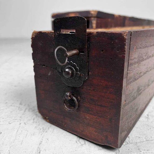 Antique Japanese Wooden Scroll Box, 1890s For Sale - Image 4 of 10
