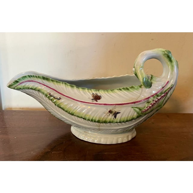 Worcester Porcelain Antique 18th Century George II First Period Worcester Porcelain Lettuce Leaf Sauce Boat With Insects Circa 1750 For Sale - Image 4 of 12
